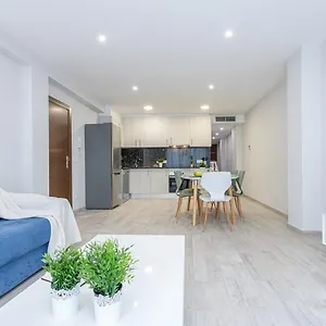 central-apartment-50m-beach-2.catalonia-hotels.com/