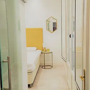 & Away In The Heart Of Historical Town Of Apartment Malaga